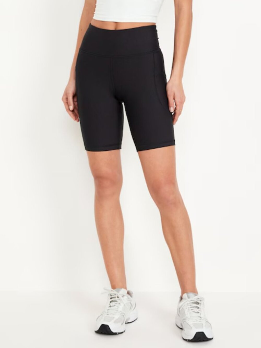 Old Navy Powersoft 8" bike shorts black size XS